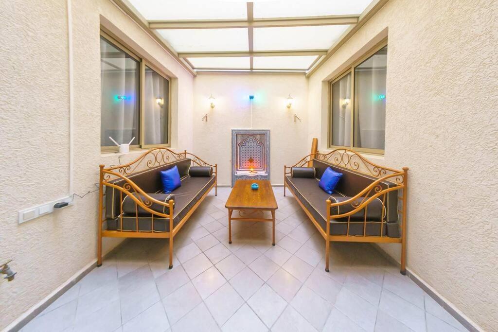 Appartement Tout Confort 에사우이라 외부 사진