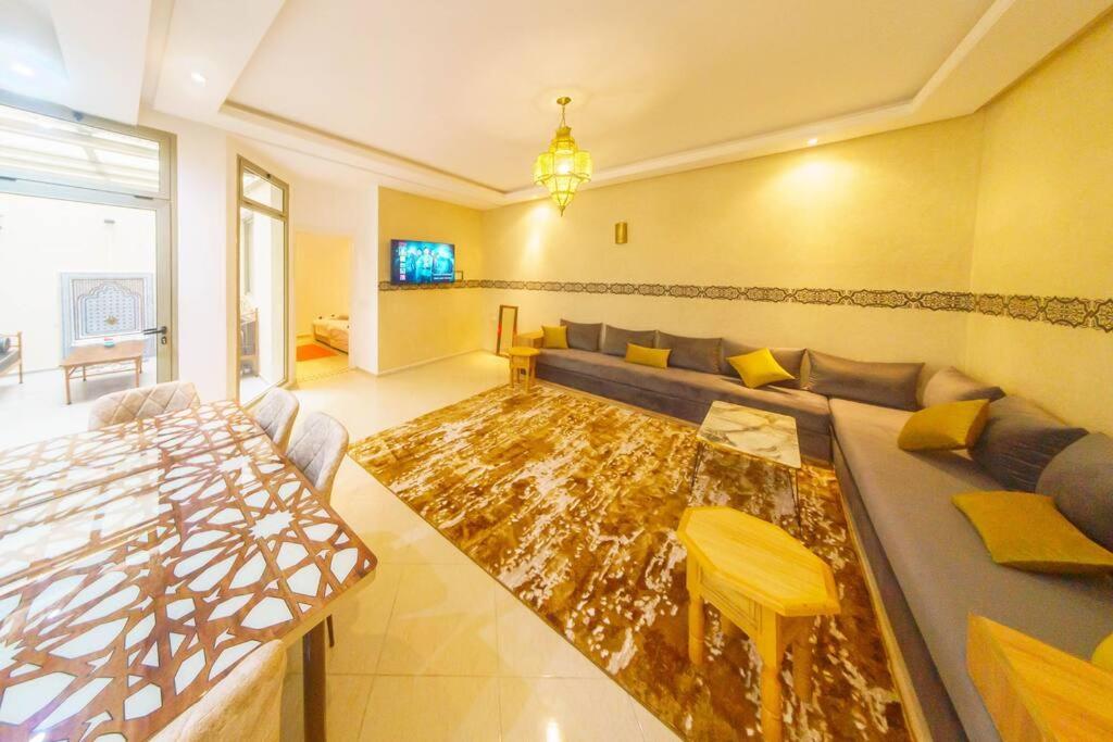 Appartement Tout Confort 에사우이라 외부 사진