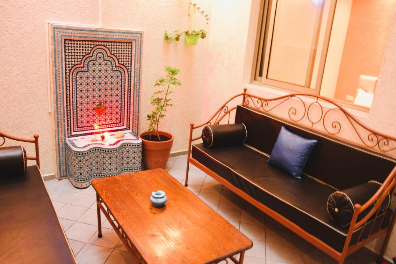 Appartement Tout Confort 에사우이라 외부 사진